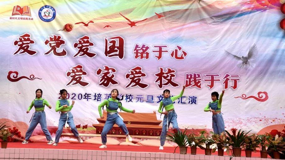 湘西王陈渠珍的救命恩人,处死同治皇帝的表弟,吉首人傅良佐