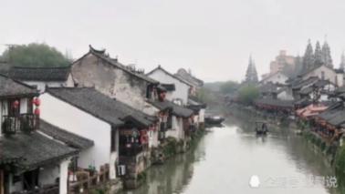 救援臭美男孩
